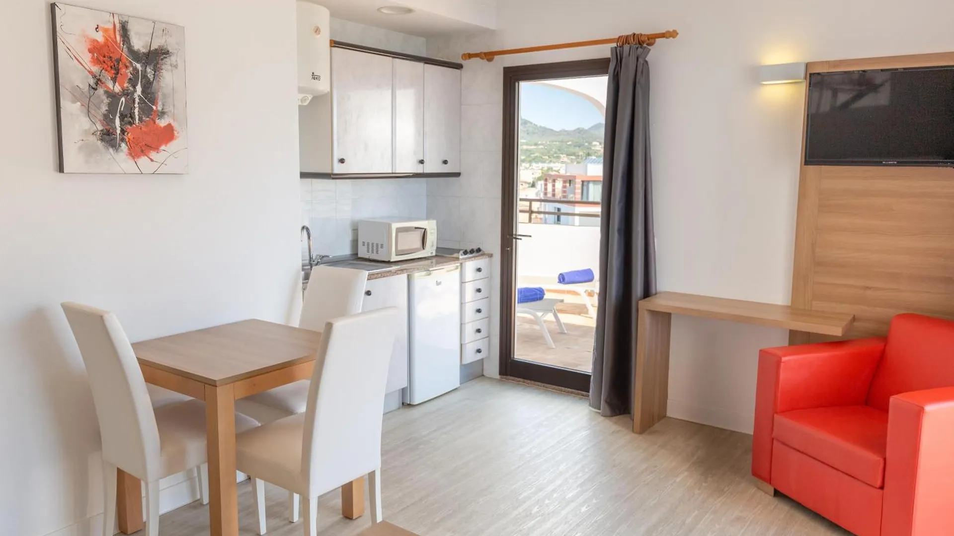 R2 Cala Millor Apartment